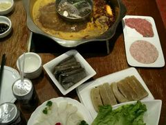 -小天鹅火锅·一线江景洪鼎旗舰店(洪崖洞店)