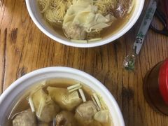 -小梁哥云吞面(黄贝岭店)