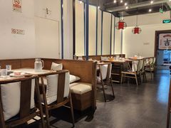 -尚尚仙·酸汤猪手·猪肚鸡火锅(华联万柳购物中心店)