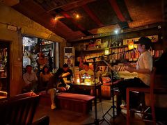 -城墙外BAR