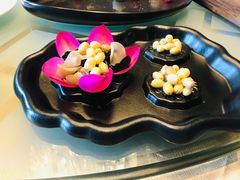 铁棍山药鲜莲子浸双耳-北京王府井希尔顿酒店·秦唐中餐厅Chynna