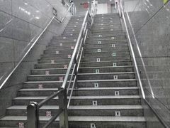 -陆家浜路(地铁站)
