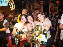 -滨海欢乐昔唐酒吧(财富星座店)