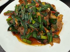 -巍山𤆵肉饵丝
