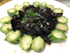 蒜茸木耳蒸丝瓜-金满福国际酒店(迎宾大道店)