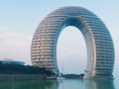 -湖州太湖旅游度假区-月亮广场