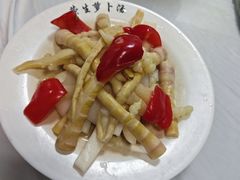 传世泡菜-荣生萝卜汤饭店