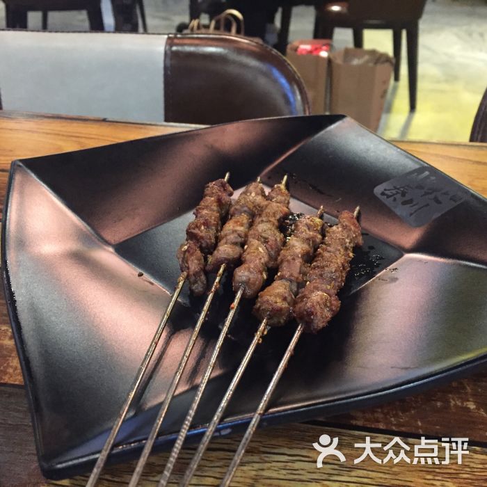 北牧秦川中餐烧烤店苏尼特羊肉串图片 - 第3张