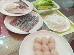 -正能量脆肉鲩火锅