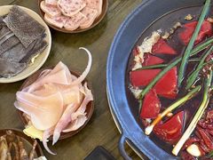 -黄潇洒老火锅(九眼桥宏济巷店)