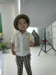 -哈密宝贝儿童摄影(渔人码头商业中心店)