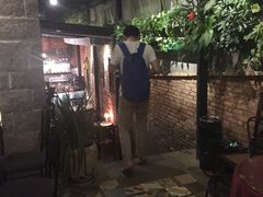 -杨桃院子咖啡吧(中华红墨店)