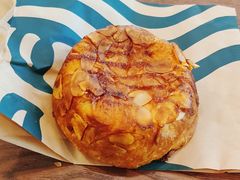 -星巴克(武汉江夏中百广场店)