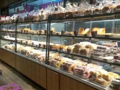 面包甜点陈列柜-美俪家族(江南摩尔店)