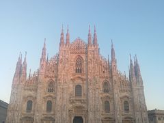 -文艺复兴百货(米兰大教堂广场店)