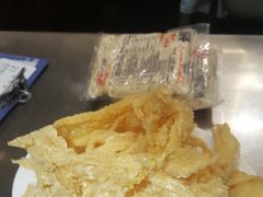 -胡须佬鸡煲四季火锅店(石厦西村直营店)