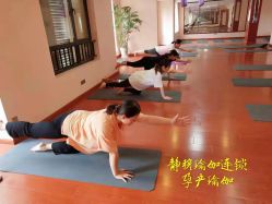 -静穆瑜伽普拉提连锁