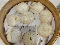 蟹粉蟹膏小笼双拼-馋三尺蟹粉小笼(人民广场店)