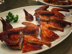 脆皮烧乳鸽-御宝轩(益丰·外滩源店)