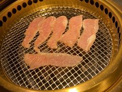 -铭牛烧肉·和牛海鲜自助(高新月牙湖店)