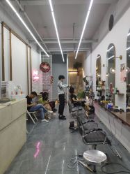 -茶发Salon·烫发染发理发