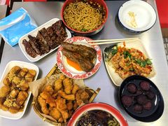-爆炸头阿姨小四川正宗川味小吃(无任何分店)