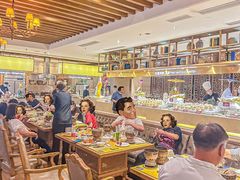 -雍和会海鲜姿造自助(湖东路店)