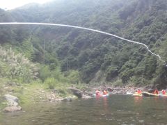 -安吉龙王山峡谷漂流