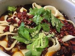 -晓彭肥肠鸡·泡椒鸡火锅(水木天地店)