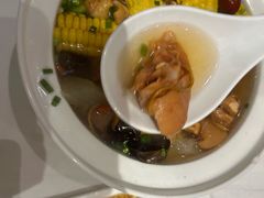 -江城小馆陕南妈妈菜·全球旅行餐厅(钟楼店)