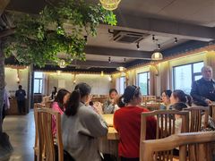 大堂-头上红煨盐鸡·非遗院子餐厅