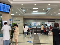 -上海大学附属上海和平眼科医院