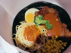 -汤姆家的牛排意面披萨(新城市广场店)