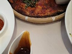 傣家香茅草烤罗非鱼-云腾食府·云南菜