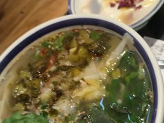 -云阿蛮云南生烫牛肉米线(奉贤路店)