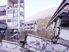 -四川汶川特大地震漩口中学遗址