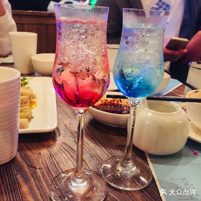 胡桃裡音樂酒館(光谷店)氣泡飲料圖片 - 第2張