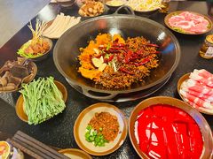-渝井巷重庆老火锅(沈阳吉祥店)