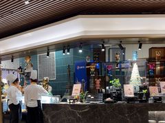 -金马门国际美食百汇(珞喻路店)