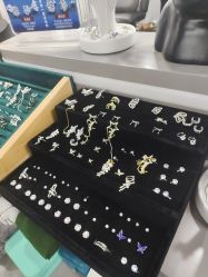 -龙之吻专业刺青·手工耳洞·纹身去色