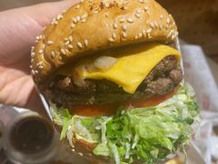 -The Habit Burger Grill 哈比特汉堡(复兴soho店)