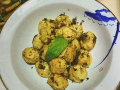 盐菜炒汤圆-佬麻雀·新湘菜(珠海金发购物中心店)
