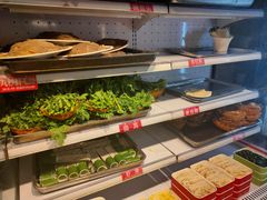 自助调料区-钢管厂歆瑞源油卤串串香(春熙路太古里店)