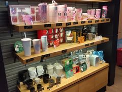 零售区-星巴克(上海南站店)