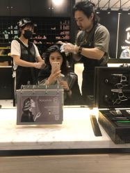 -HAIR CORNER