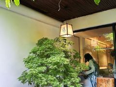 -汤宴·参须肚包鸡(南京路店)
