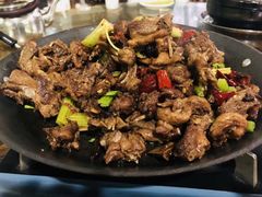 -乡巴佬鼎锅饭