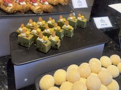 -中山利和希尔顿酒店
