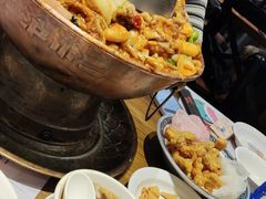 -沪小二铜炉蛙锅(苏州中心星悦汇店)