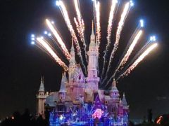 -WOLFGANG PUCK KITCHEN & BAR(迪士尼小镇店)